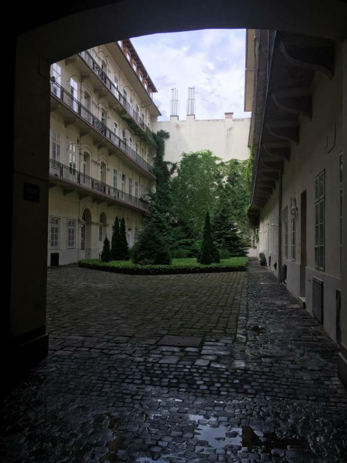 Basilica Apartment Budapeste Exterior foto